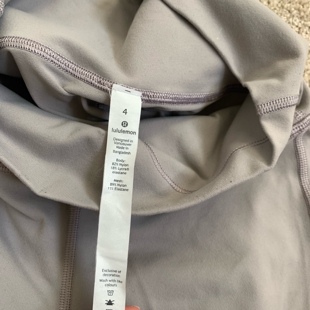 Lululemon leggings ! - Picture 4 of 6